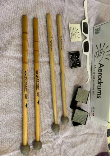 AERODRUMS - BATERIA INVISIVEL
