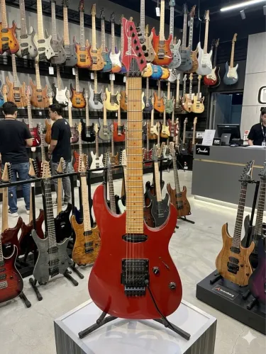 Ibanez RG 465 - Relíquia com DiMarzio e Floyd Rose 1000