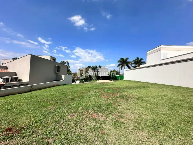 Terreno em Condomínio à venda, Condomínio Monte Alegre - Piracicaba/SP