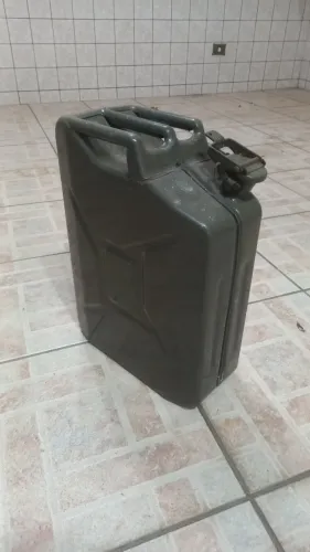 Galão de Combustível 20 litros em metal
