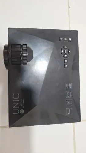Vendo projetor UNIC 
