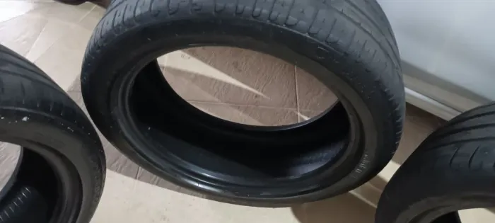 QUATRO PNEUS MARCA "PIRELLI " P7 CINTURATO 205/50/17 - 93 W  EXCELENTE ESTADO CONSERVAÇÃO!