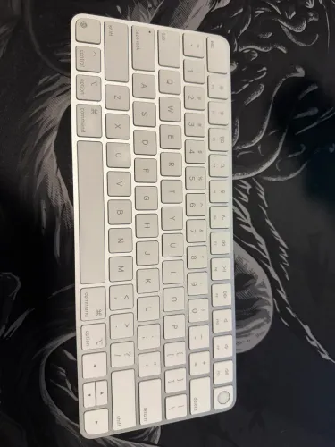 Magic Keyboard com Touch ID
