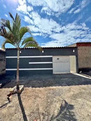 ~CASA NO BAIRRO DE FATIMA