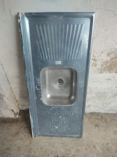 Pia com cuba de inox!