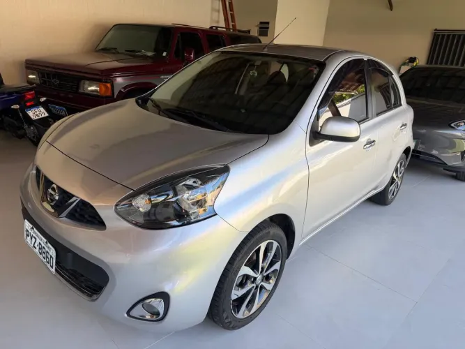 Nissan March SL 1.6 16V Flexstart 5P Mec. 2017