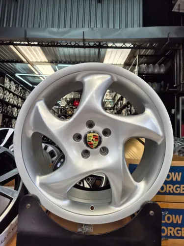 Roda rodera porsche cup aro 18 5x100