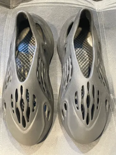 Yeezy Foam Runner Onyx