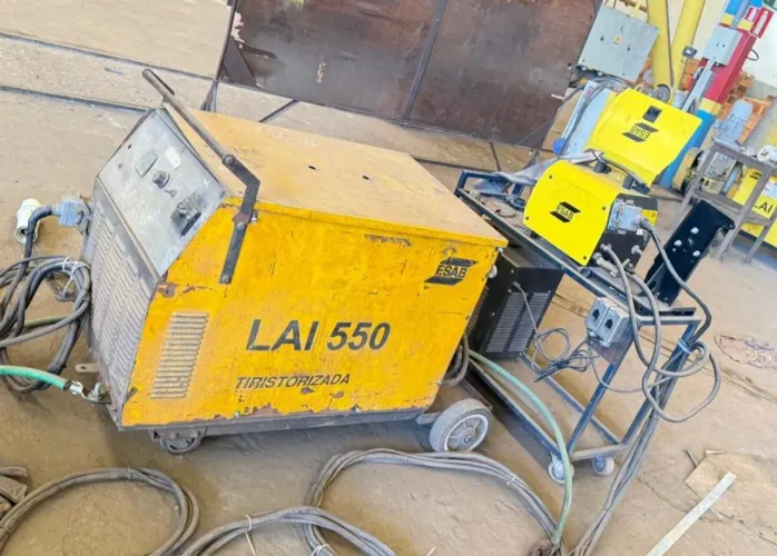 Máquina de solda ESAB LAI550 com cabeçote (valor a negociar)