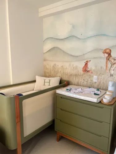 Quarto completo de bebê-Berço/ cômoda/ cama de solteiro 