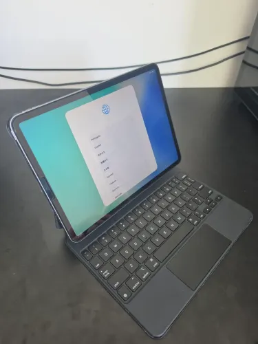 iPad Pro 11" M1 256GB + Magic Keyboard Original