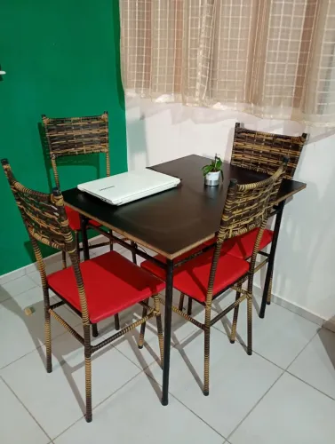 Jogo de mesa seminovo
