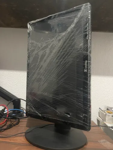 Monitor Positivo 19? polegadas, VGA e DVI seminovo. 