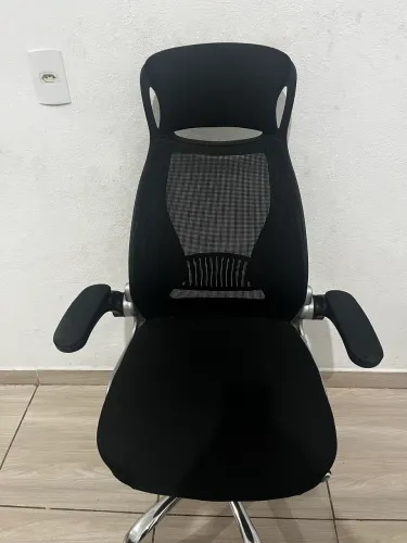 Cadeira de escritório Tok&Stok Alta Lotus