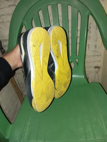 Tênis de futsal