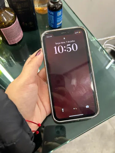 iPhone XR 64GB Branco | Funcionando Normalmente | Leia a descrição