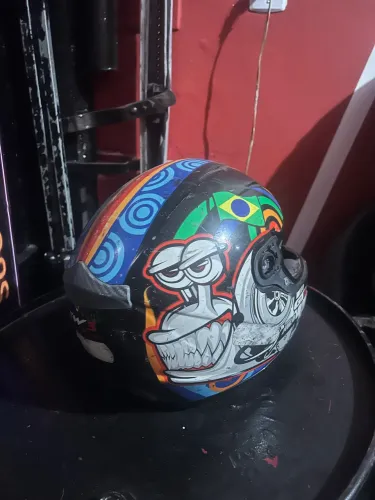 Capacete