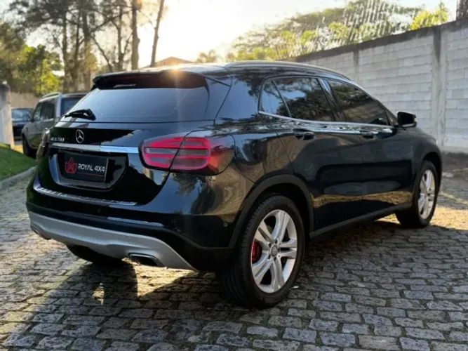 Mercedes-Benz GLA 200 Enduro 1.6 TB 16V Flex Aut. 2017