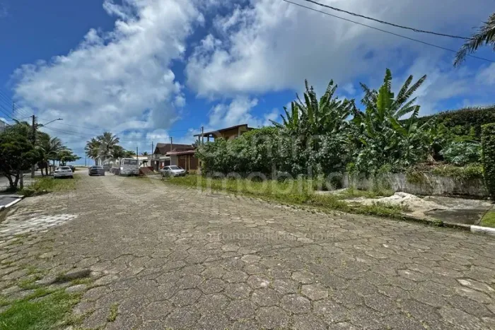 TERRENO à venda em Peruíbe, no bairro Estancia Balnearia Convento Velho