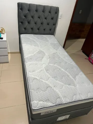 Vende se cama com cabeceira