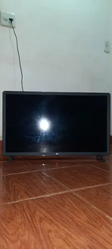 TV LG 32' COM DEFEITO! SEM CONTROLE REMOTO!
