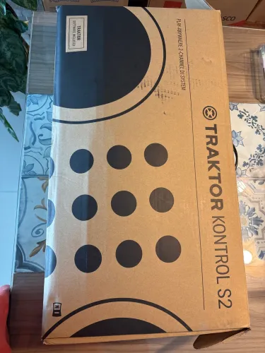TRAKTOR Kontrol S2 ( NOVO )