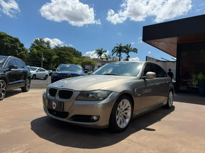 BMW 320I A 2.0 Turbo/activeflex 16V 184cv 4P 2011