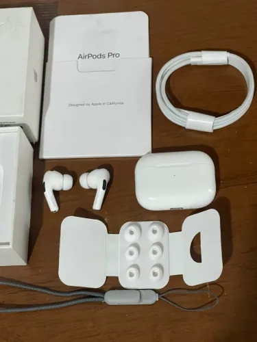 Apple AirPods Pro 2ª geração, muito novo