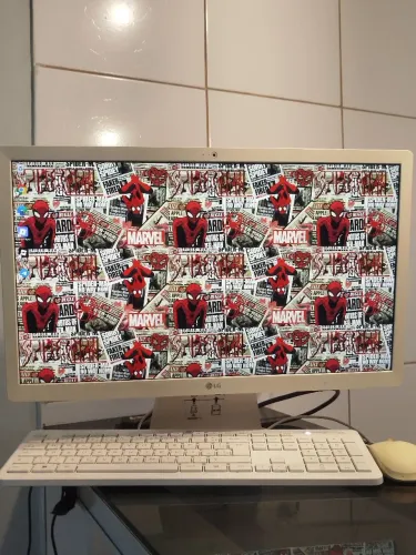 Computador All in One LG 22V280 21.5"