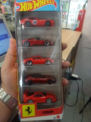 Pack FERRARI hotwels