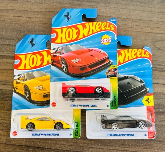 Ferrari F40 - Hot Wheels