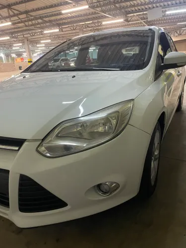 Ford Focus 1.6 S/se/se Plus Flex 8v/16v 5P 2015