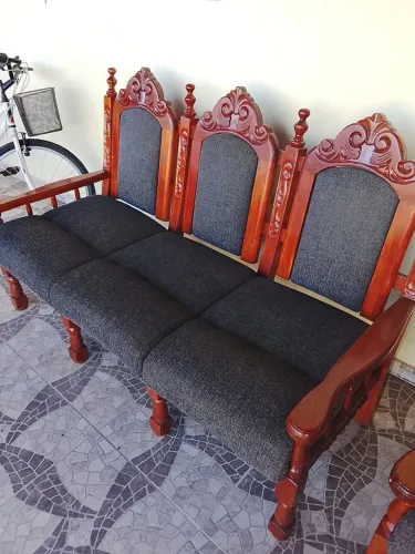 Conjunto de sofa colonial madeira