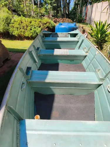 Barco de alumínio 