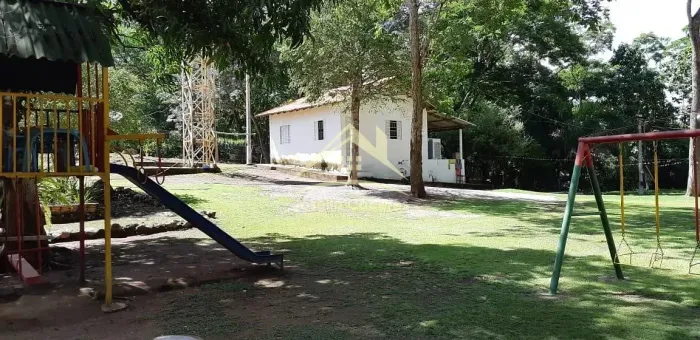 Vendo sitio no distrito de Acorizal - sendo 3 km da cidade