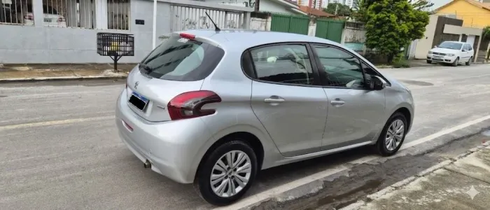 Peugeot 208 Active 1.2 Flex 12V 5P Mec. 2018