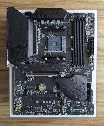 Placa-Mae am4 Msi b550 gaming plus