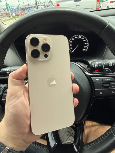 iPhone 16 Pro Max 256GB ESTADO DE NOVO/ TODO ORIGINAL