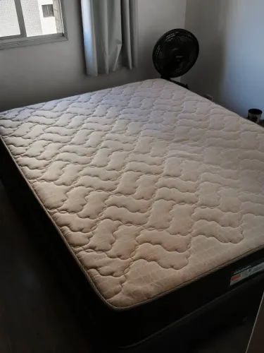 Cama Queen + Colchão