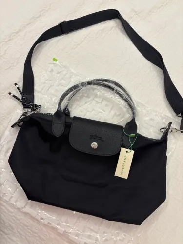Bolsa NOVA  preta média 