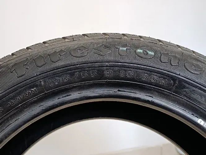 PNEU FIRESTONE R15 FOX, GOL, VOYAGE, ETC...