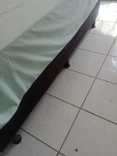 2Camas box de casal em bom estado