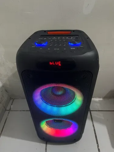 Caixa de som amplificada