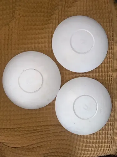 Kit com 3 Access Points Ubiquiti UniFi U6-Pro