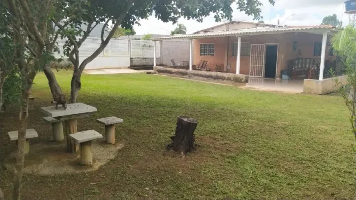 Lote Espaçoso de 800m² c/ Pequena Casa em Condomínio Consolidado | Ponte Alta do Gama / DF