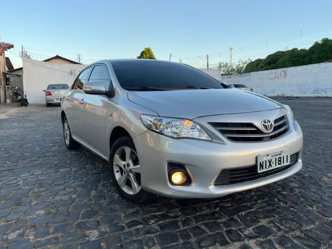 Toyota Corolla XEI 2.0 Flex 16V Aut. 2013