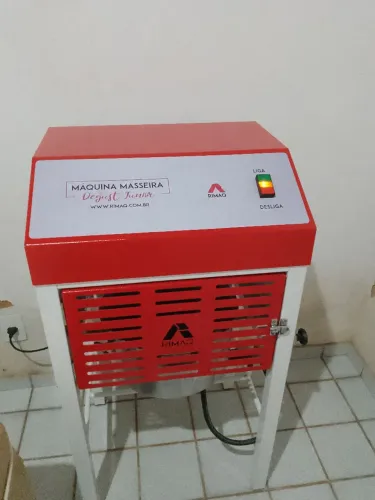 Masseira 10kg Rimaq. Excelente estado.