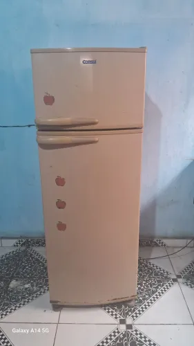 Geladeira em ótimo funcionamento