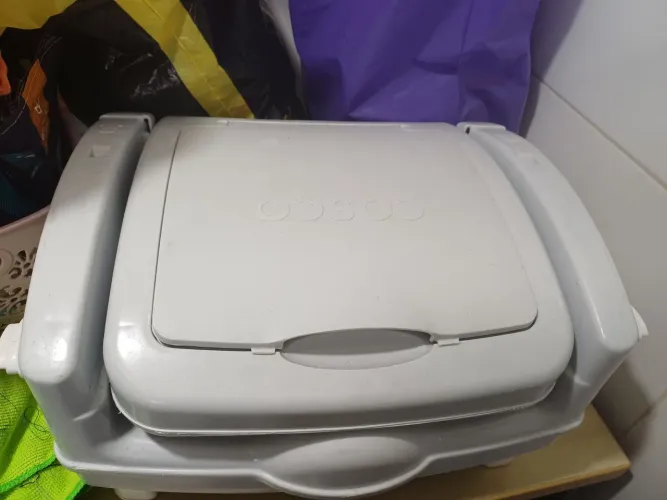 Cadeirinha infantil de alimentação 