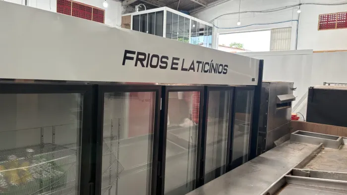 Geladeira 5 portas 